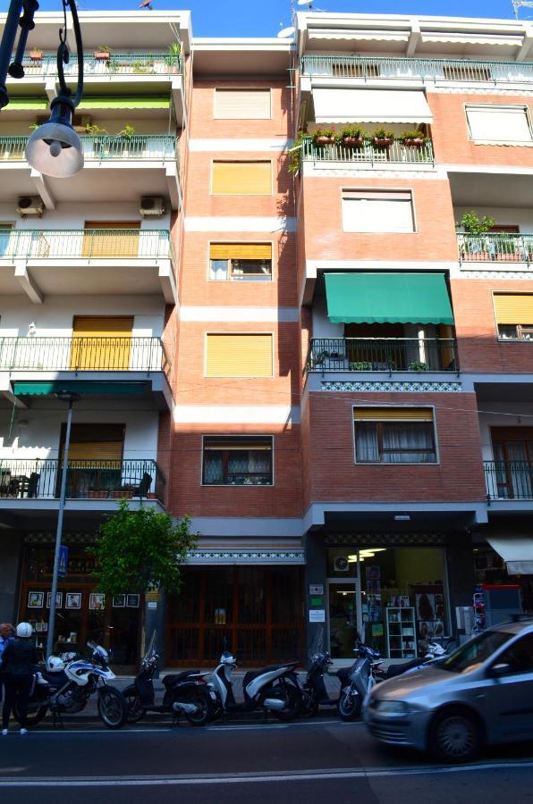 Luiselle Charming Accommodation Sorrento City Center מראה חיצוני תמונה